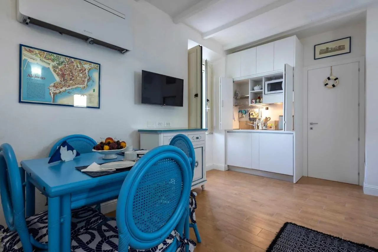 Alghero Sui Bastioni Con Vista Mare Per 2 Persone Daire
